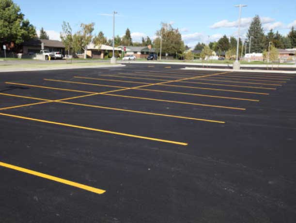 Imagen de estacionamiento asfaltado